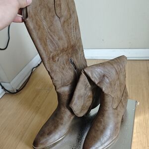 Brown Knee-High Leather Boots